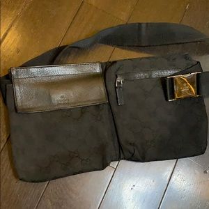 Gucci Vintage Double Belt Bag